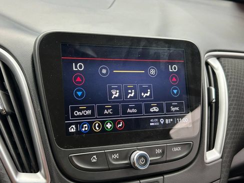 Used 2025 Chevrolet Malibu LT FWD image 36