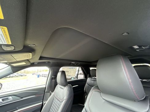 New 2026 Ford Explorer ST-Line w/ ST-Line Street Pack AWD/4WD image 27