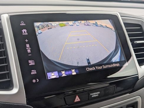 Used 2017 Honda Pilot EX image 19