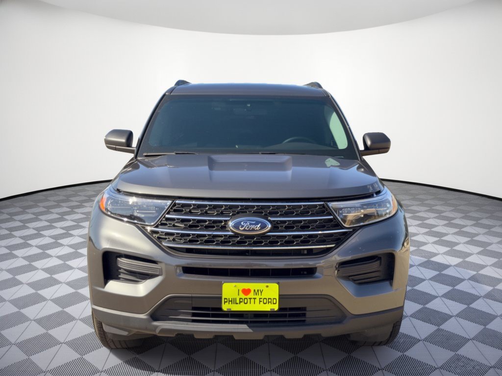 Used 2024 Ford Explorer XLT RWD image 6