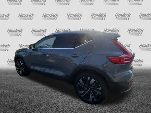 Used 2023 Volvo XC40 B5 Plus w/ Protection Package Premier AWD/4WD image 10