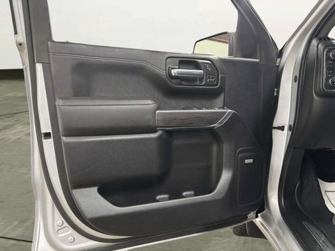 Used 2019 Chevrolet Silverado 1500 LTZ w/ LTZ Premium Package AWD/4WD image 13