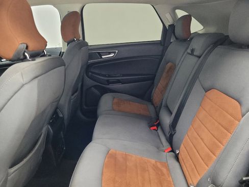 Used 2018 Ford Edge SEL w/ Equipment Group 201A FWD image 18