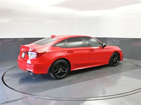 Used 2023 Honda Civic Sport image 15