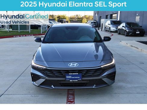 Certified 2025 Hyundai Elantra Sport image 3