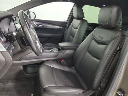Used 2023 Cadillac XT5 Luxury FWD image 14