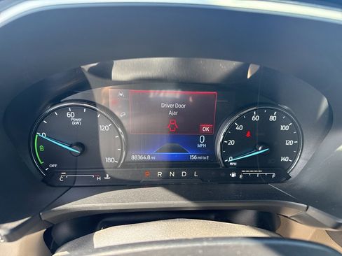 Used 2021 Ford Escape SE image 14