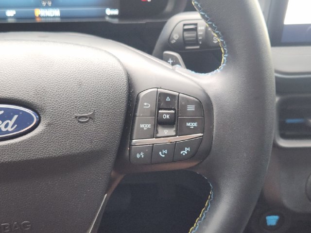 Used 2025 Ford Maverick Lobo AWD/4WD image 30