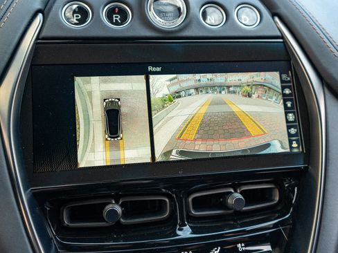 Used 2023 Aston Martin DBX 707 image 24