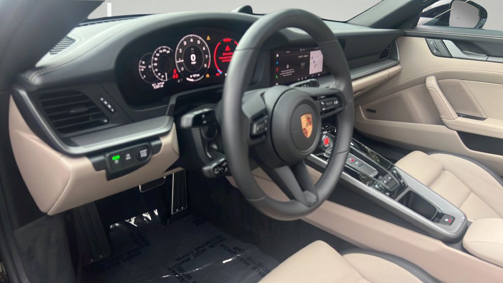 Certified 2026 Porsche 911 Targa 4S AWD/4WD image 4