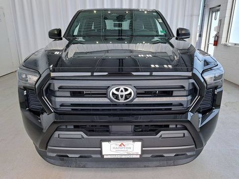 Used 2024 Toyota Tacoma SR RWD image 4