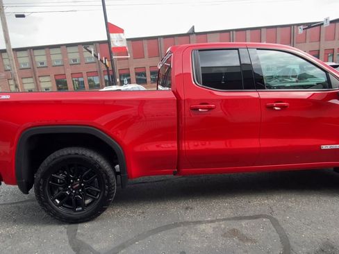 New 2025 GMC Sierra 1500 Elevation image 33