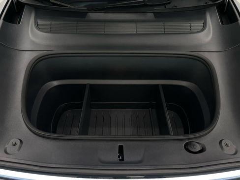 Used 2026 Tesla Model Y Long Range image 41