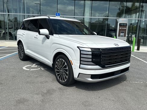 New 2026 Hyundai Palisade Calligraphy FWD image 4