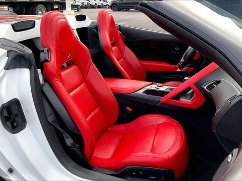 Used 2019 Chevrolet Corvette Grand Sport image 7