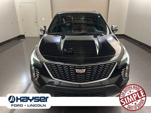 Used 2022 Cadillac XT4 Premium Luxury w/ Safety Alert Package image 2