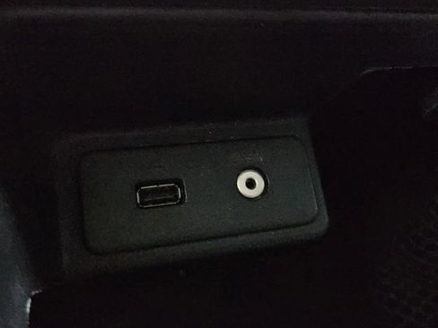 Used 2014 Ford Expedition XLT image 51