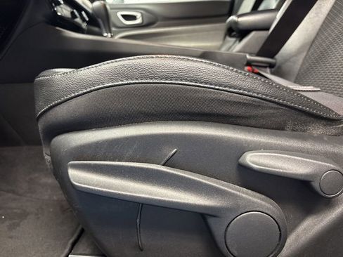 Used 2024 Jeep Compass Latitude AWD/4WD image 29