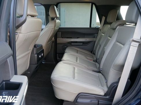 Used 2021 Ford Expedition XLT RWD image 30