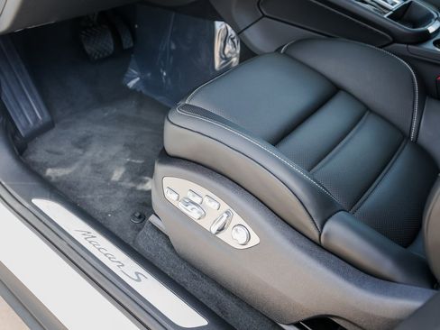 New 2025 Porsche Macan S image 14