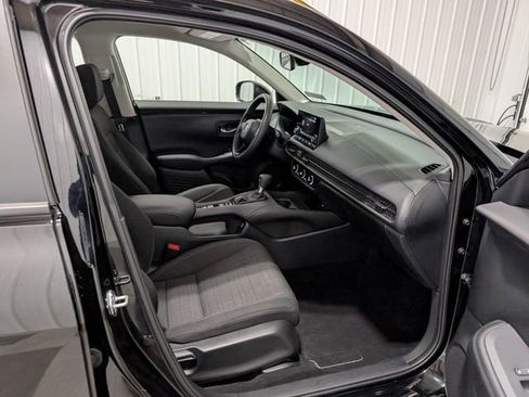 Used 2025 Honda HR-V LX image 26