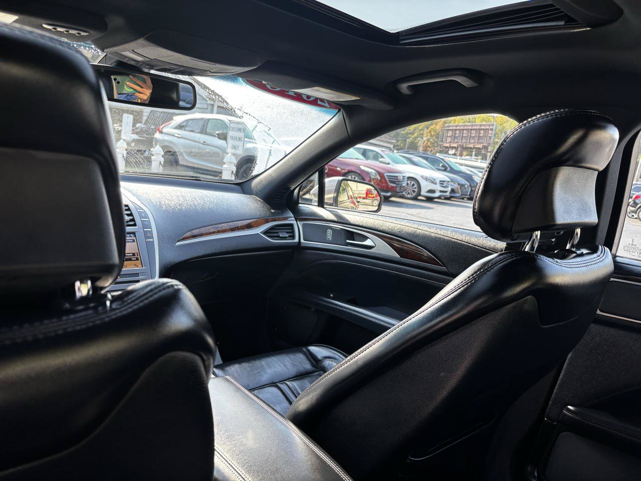 Used 2018 Lincoln MKZ Select w/ Select Plus Package AWD/4WD image 21