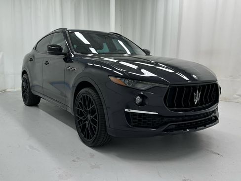 Used 2022 Maserati Levante GT AWD/4WD image 1