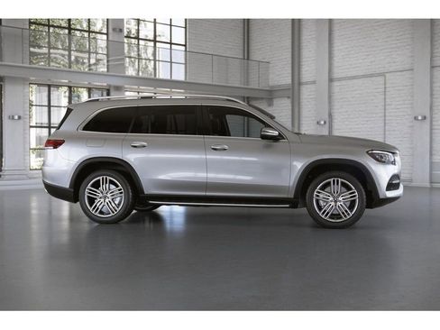 Used 2023 Mercedes-Benz GLS 450 4MATIC image 16