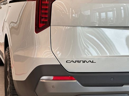 New 2026 Kia Carnival SX Prestige image 21