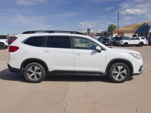 Used 2019 Subaru Ascent Premium AWD/4WD image 5