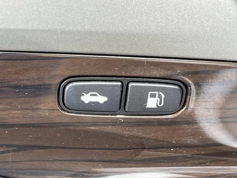 Used 2017 Acura RLX w/ Technology Package FWD image 31