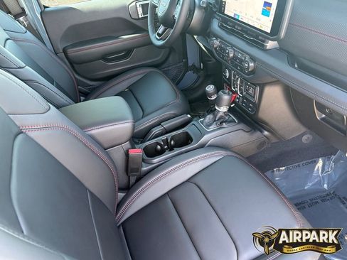 New 2026 Jeep Gladiator Rubicon image 12