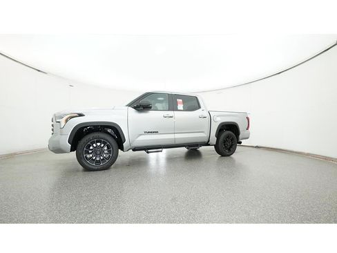 New 2025 Toyota Tundra SR5 w/ SR5 Premium Package AWD/4WD image 18