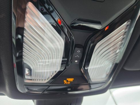 Used 2019 BMW X5 xDrive40i w/ Convenience Package image 49