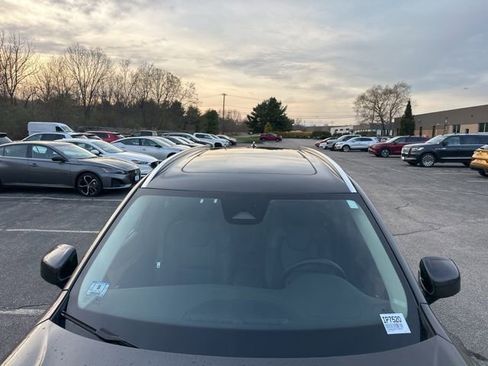 Used 2024 Volvo XC90 T8 Plus image 8