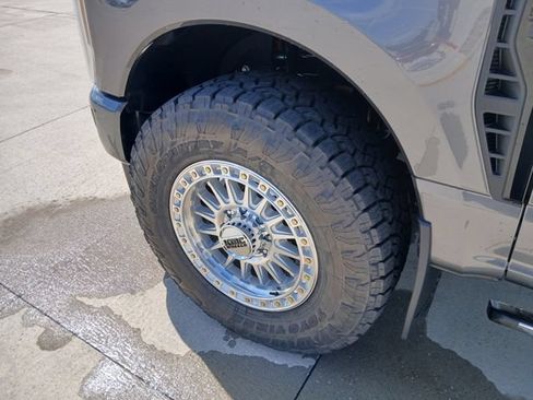 Used 2026 Ford F250 Platinum AWD/4WD image 40