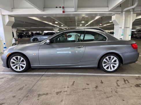 Used 2011 BMW 328i Convertible RWD image 3