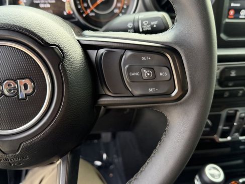 Used 2023 Jeep Wrangler Sport S image 22