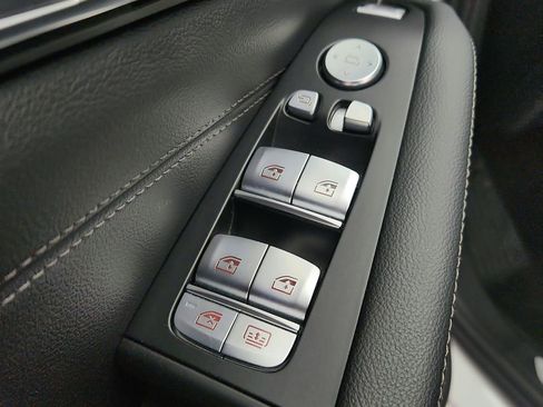 Used 2022 BMW X7 xDrive40i w/ Premium Package image 33