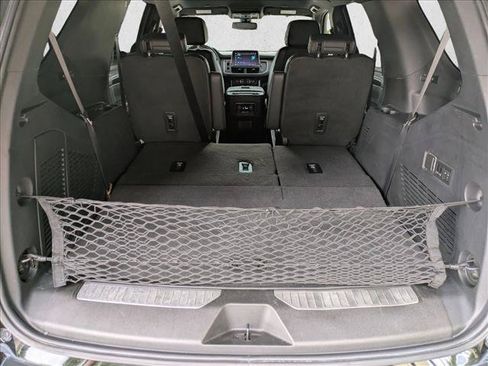Used 2022 Chevrolet Tahoe RST w/ Luxury Package AWD/4WD image 6