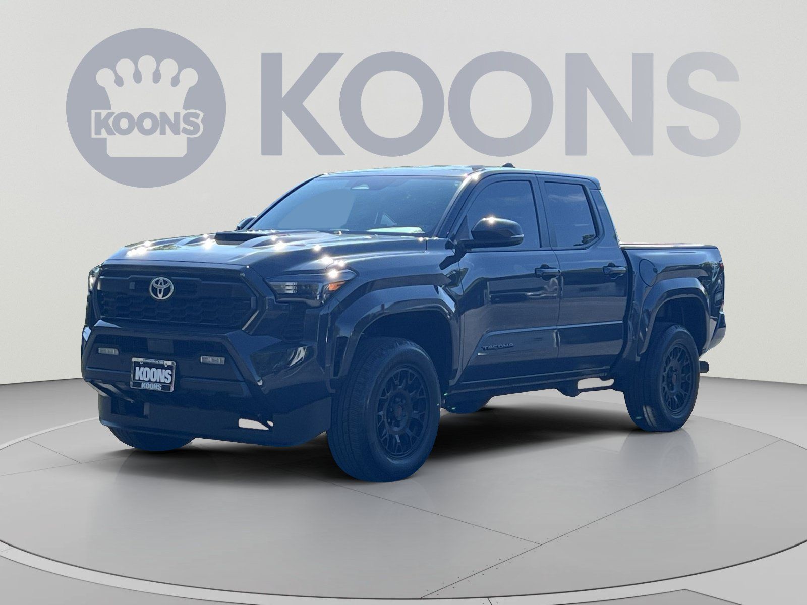 Used 2024 Toyota Tacoma TRD Sport AWD/4WD image 1