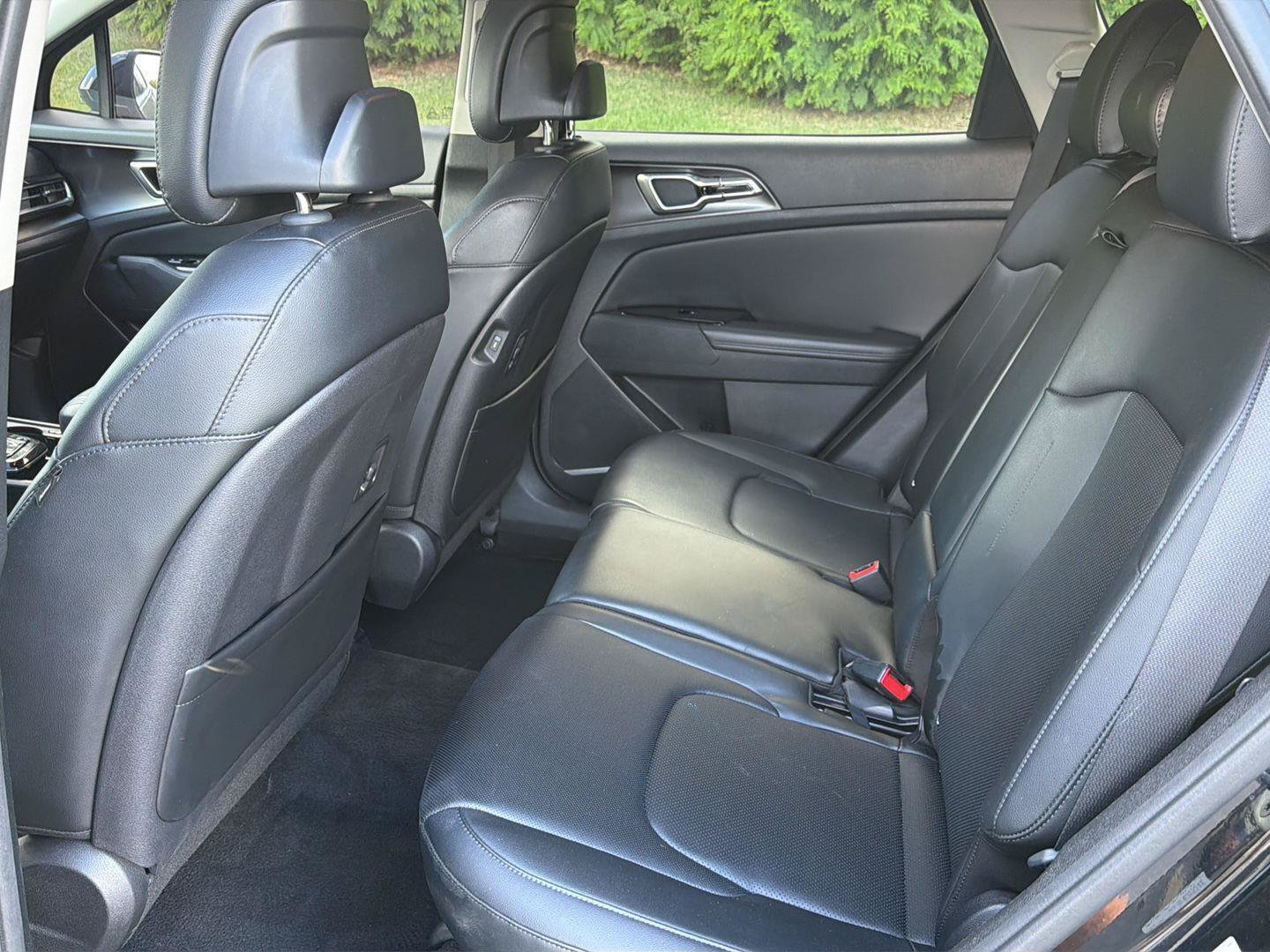 Used 2023 Kia Sportage EX FWD image 11