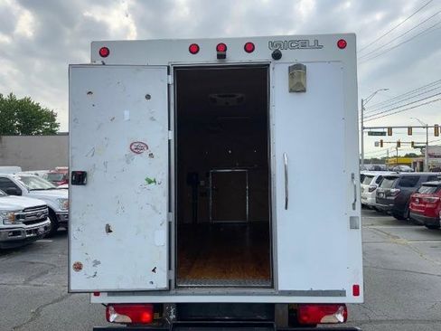 Used 2016 Mercedes-Benz Sprinter 3500 image 23