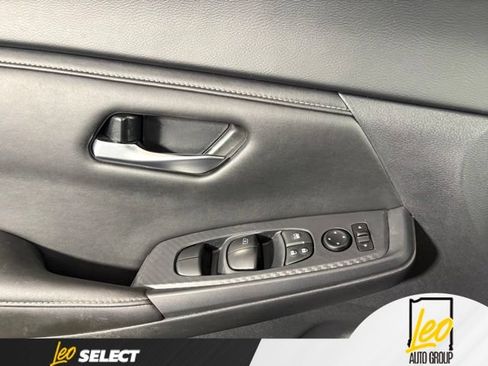 Used 2024 Nissan Sentra SV w/ All-Weather Package FWD image 18