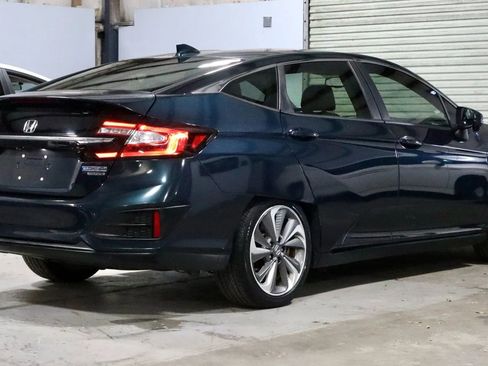 Used 2018 Honda Clarity Touring image 5