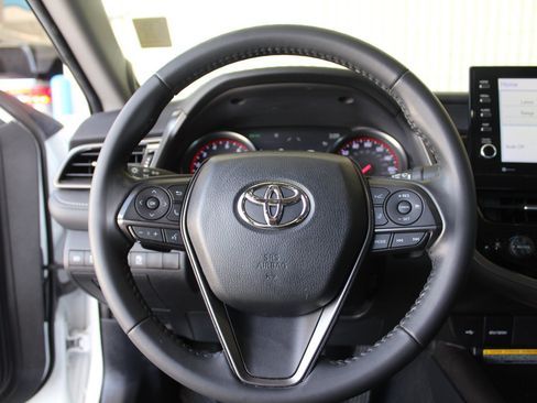 Used 2021 Toyota Camry XSE w/ Navigation Package FWD image 14