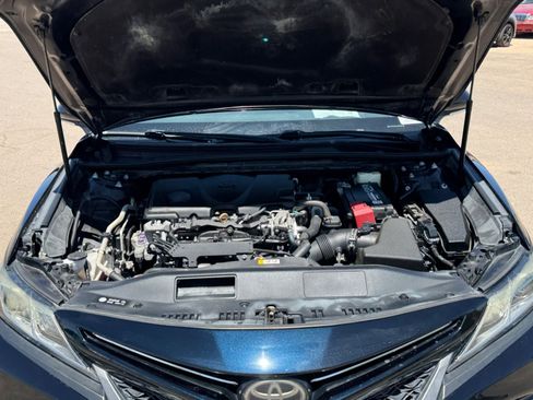 Used 2018 Toyota Camry SE w/ Convenience Package FWD image 20