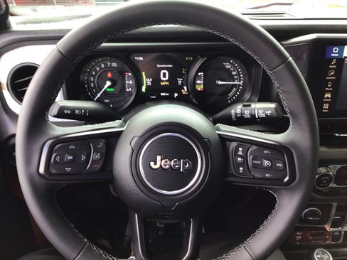 Certified 2025 Jeep Wrangler Unlimited Sport S 4xe AWD/4WD image 11