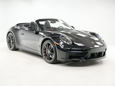 Certified 2022 Porsche 911 Carrera S RWD image 8