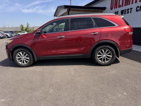 Used 2016 Kia Sorento FWD image 11